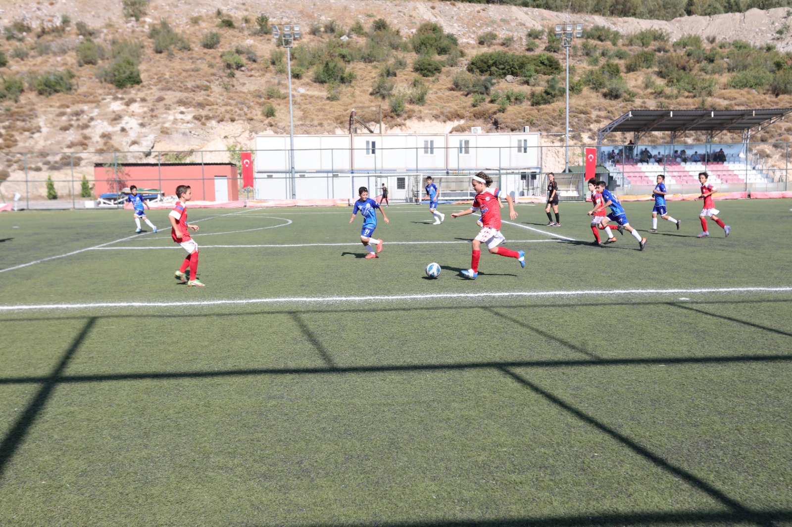 Bayraklı'da U 12 Cup Futbol Turnuvası'nda Kıyasıya Mücadele1