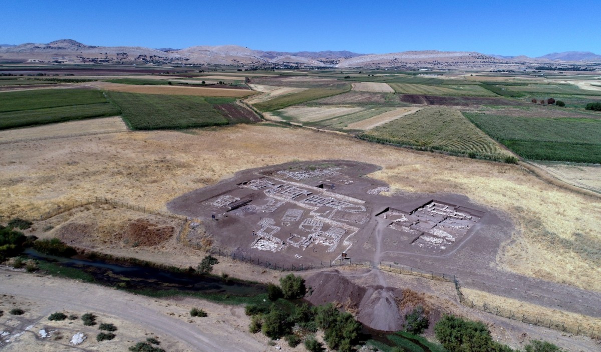 Çanakkale'de Neolitik Dönem'in Izlerini Taşıyan Miras Korunuyor