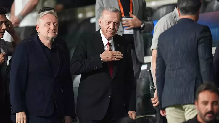 Cumhurbaşkanı Erdoğan, Başakşehir La Fiorita Maçını Stadyumda Izledi