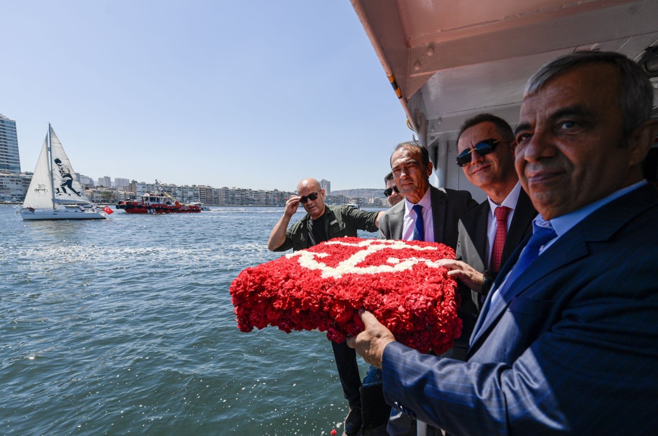 İzmir Körfezi’nde Kabotaj Bayramı Şenliği00