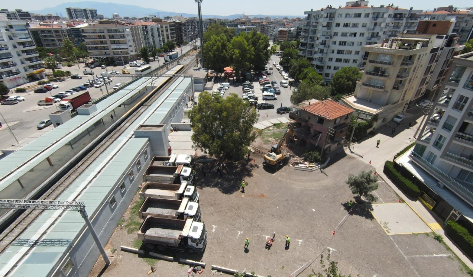 İzmir'de Yol Genişletme Çalışmaları Başlıyor3