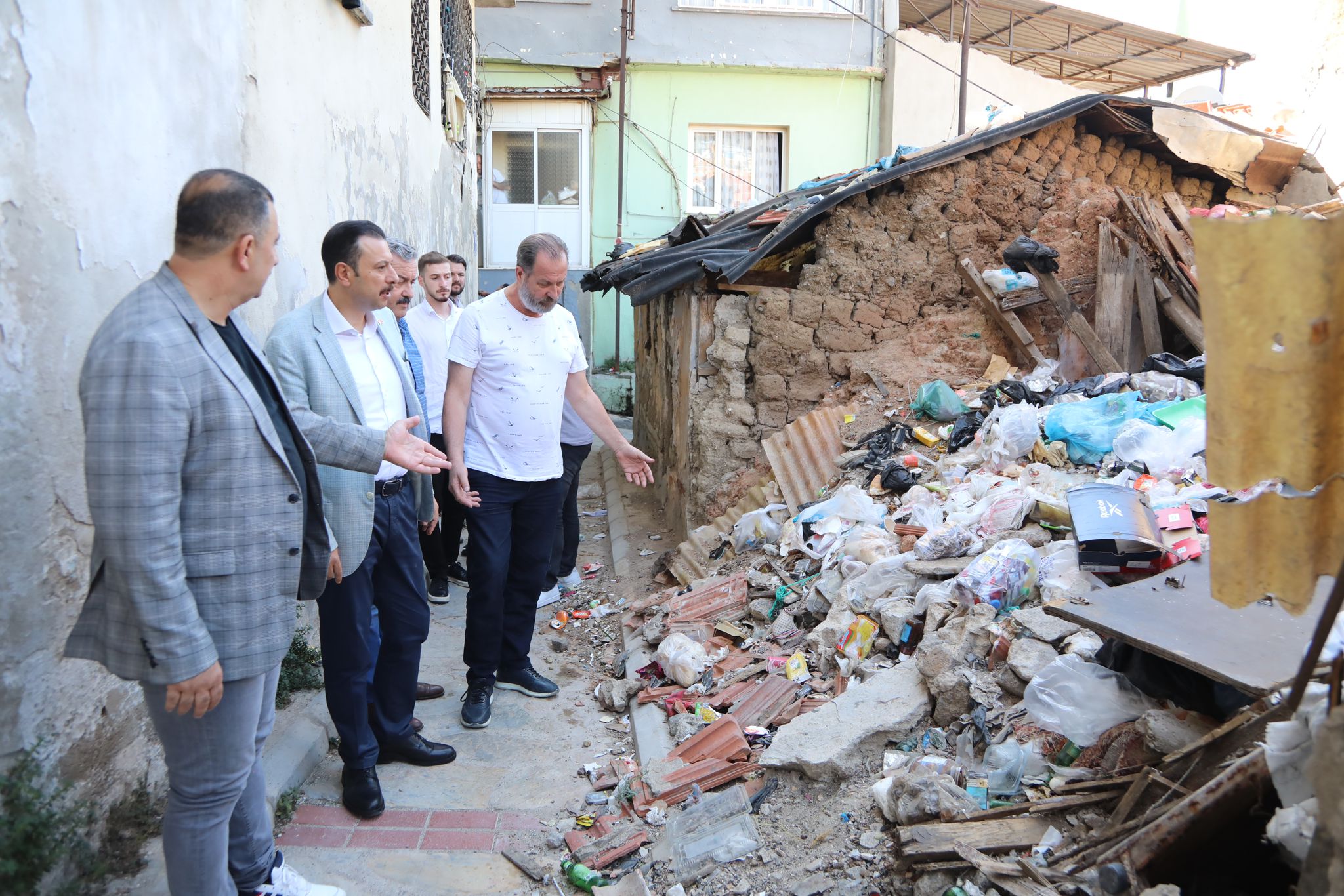 Ak Parti Milletvekili Kaya'dan İzmir Büyükşehir Belediyesi'ne Sert Eleştiri0