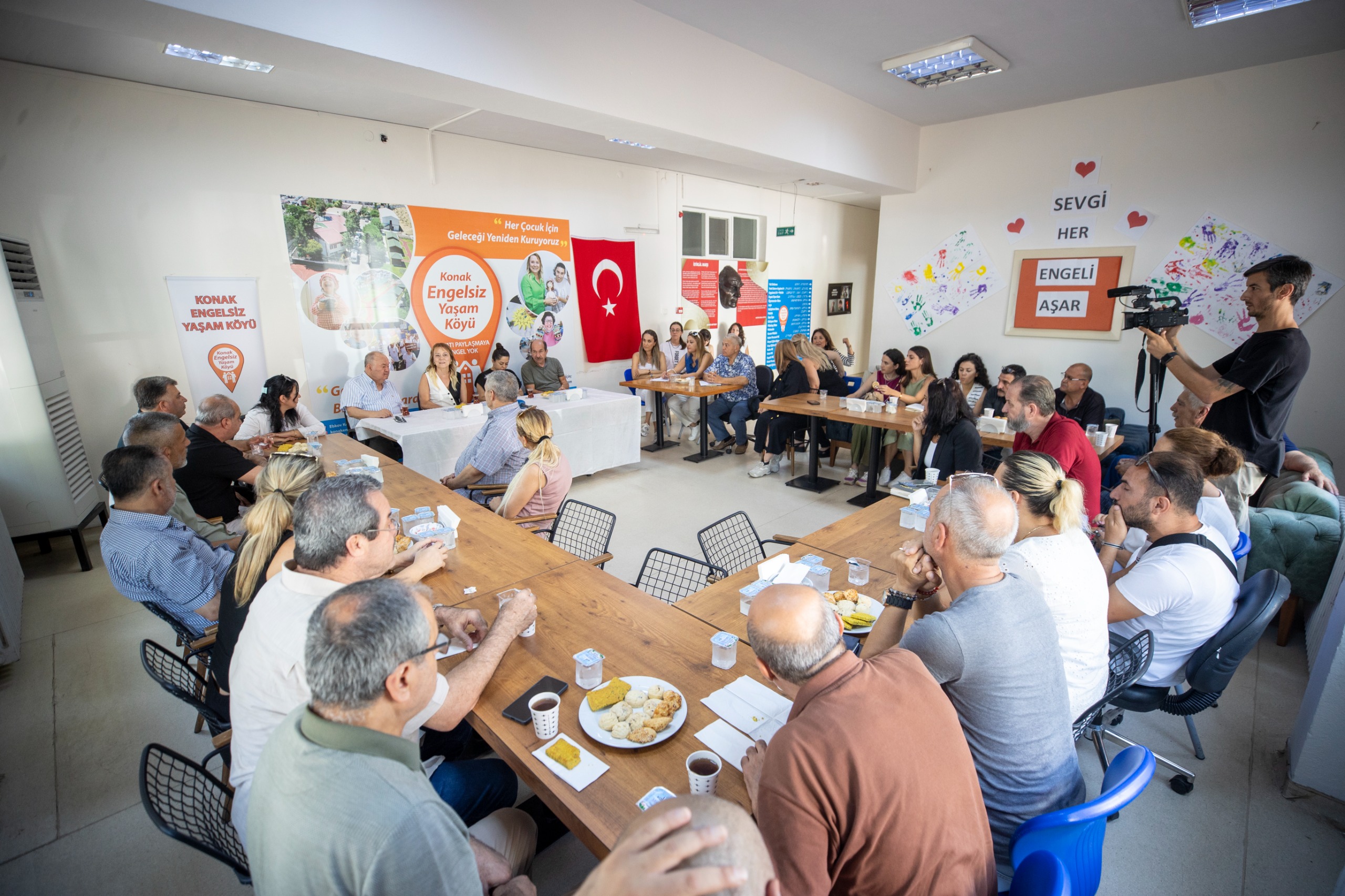 Başkan Mutlu ‘Engelsiz Yaşam Köyü’nde Muhtarlarla Bir Araya Geldi (3)