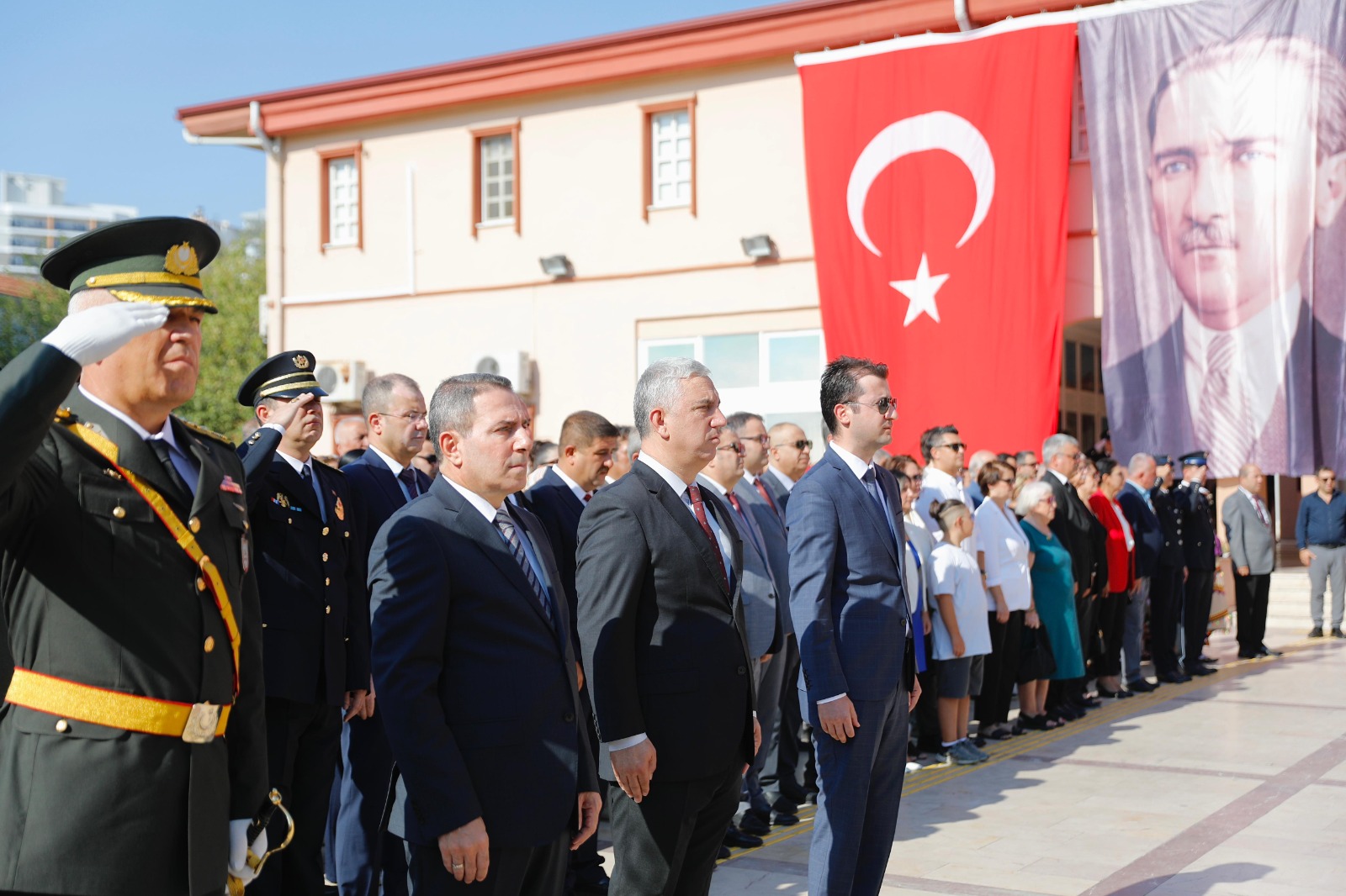 Bergama’da Şehitlik Ziyareti Ve Zafer Yürüyüşü