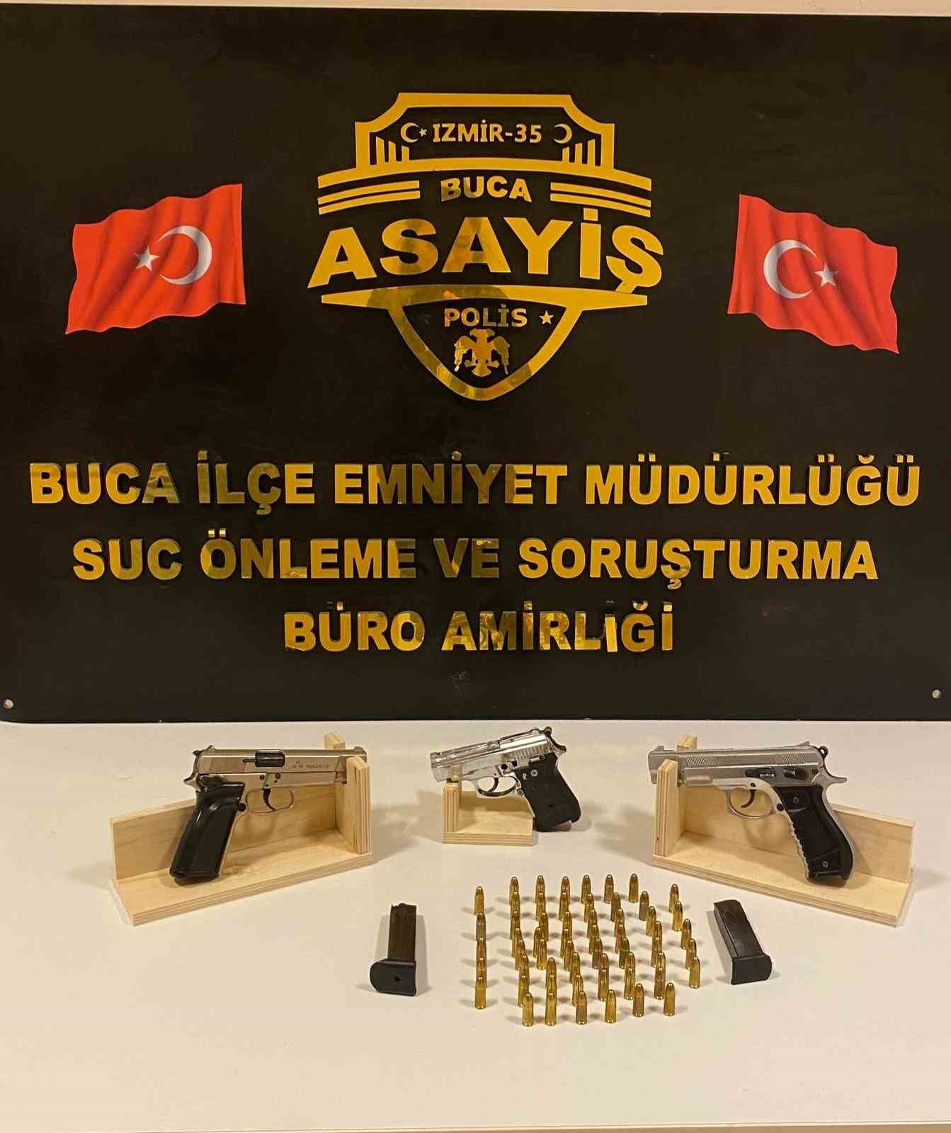 Buca’da Polisten Çifte Operasyonn 23 Yıl Cezalı Zanlı Yakalandı!