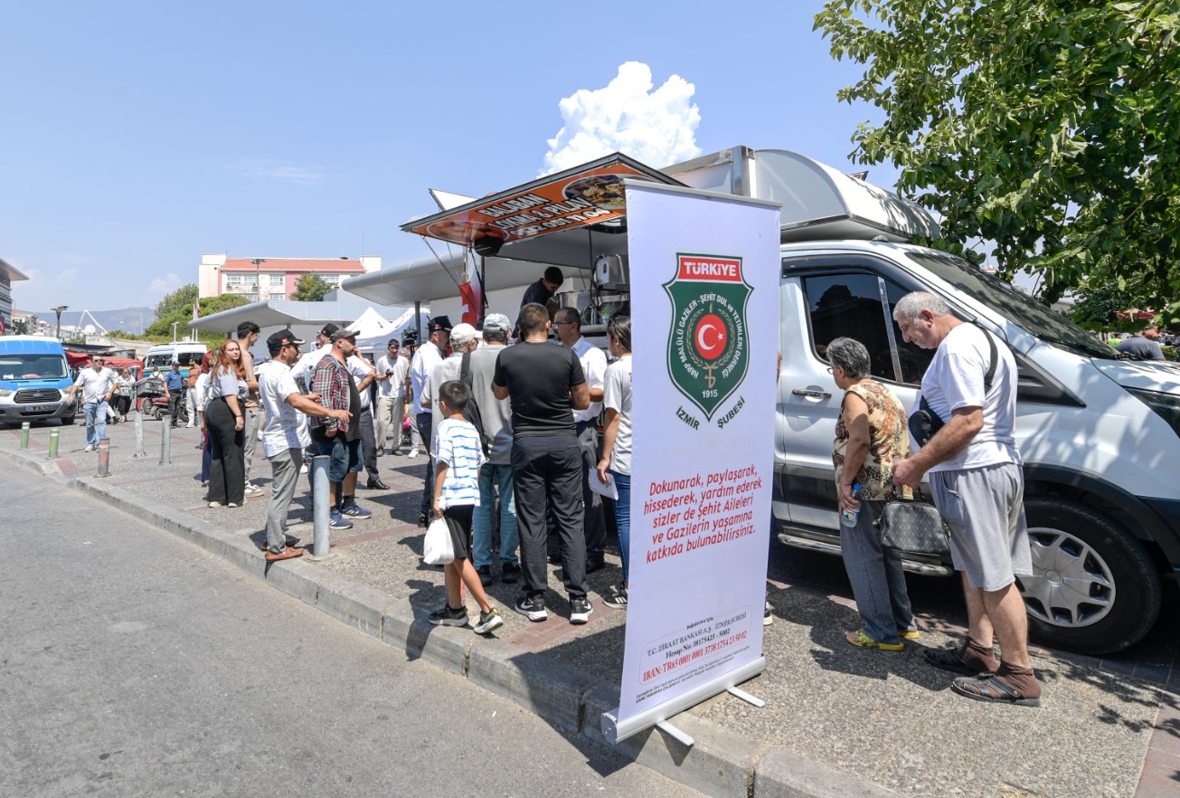 Cemil Tugay 109 Yıllık Derneğin Şeref Günü Etkinliğine Katıldı2