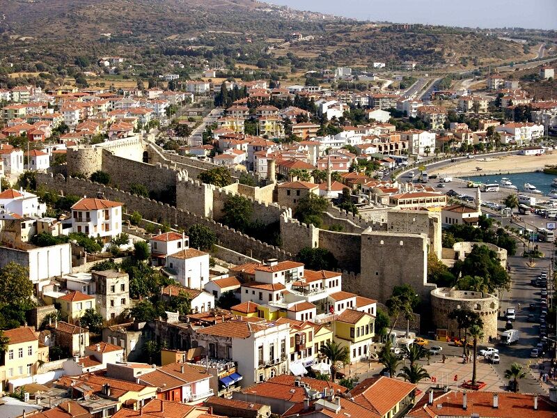 Çeşme Kalesi Dış 1