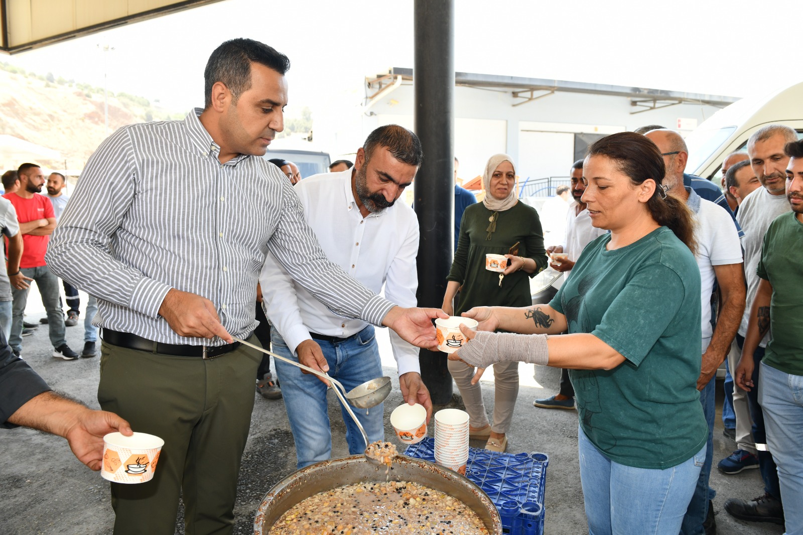 Çiğli Belediye Başkanı Yıldız Belediye Emekçilerimizle Bir Araya Geldik0