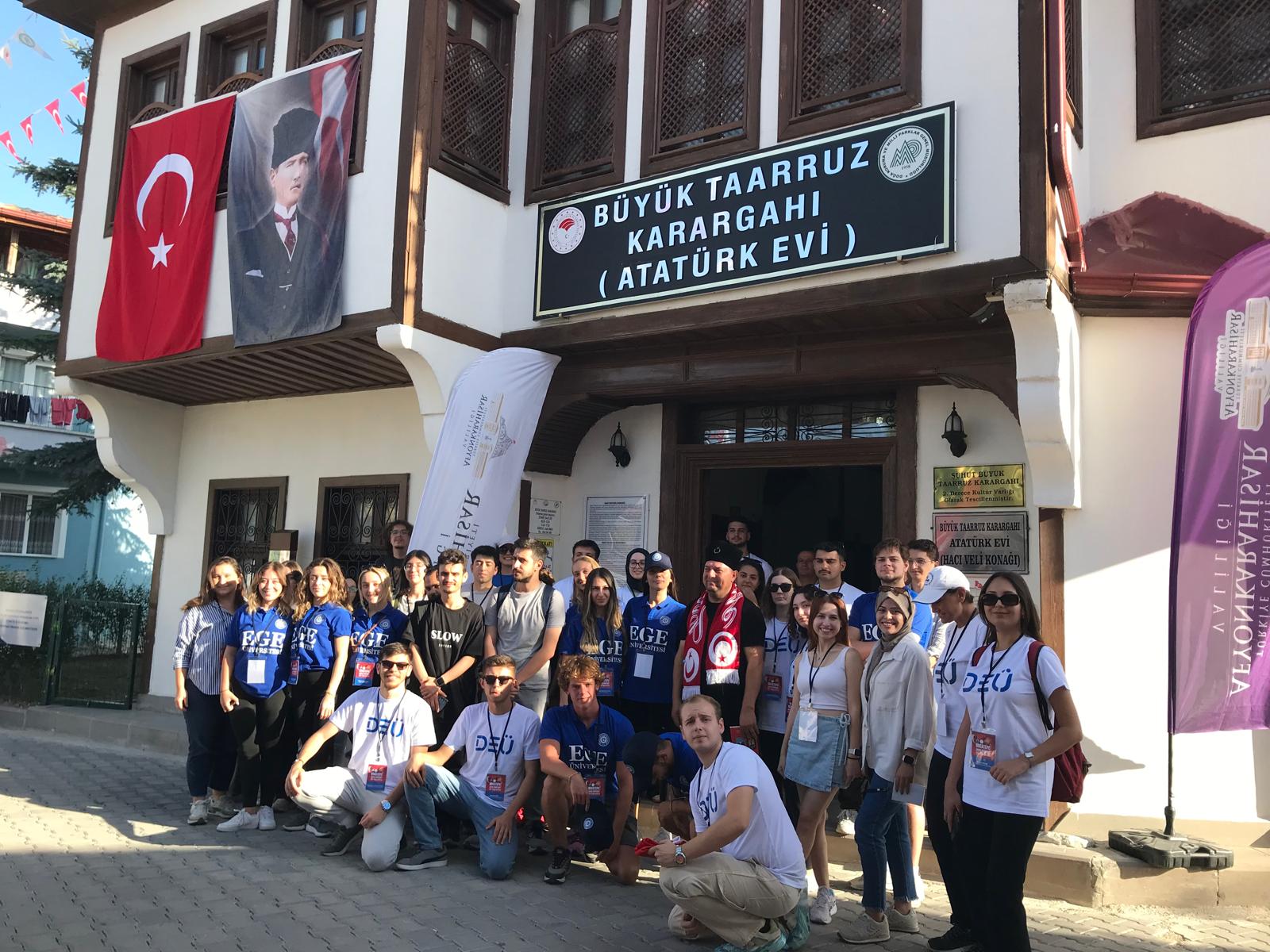 Ege Üniversitesi’nden 102 Yıl Sonra Aynı Ruhla Kocatepe’ye1