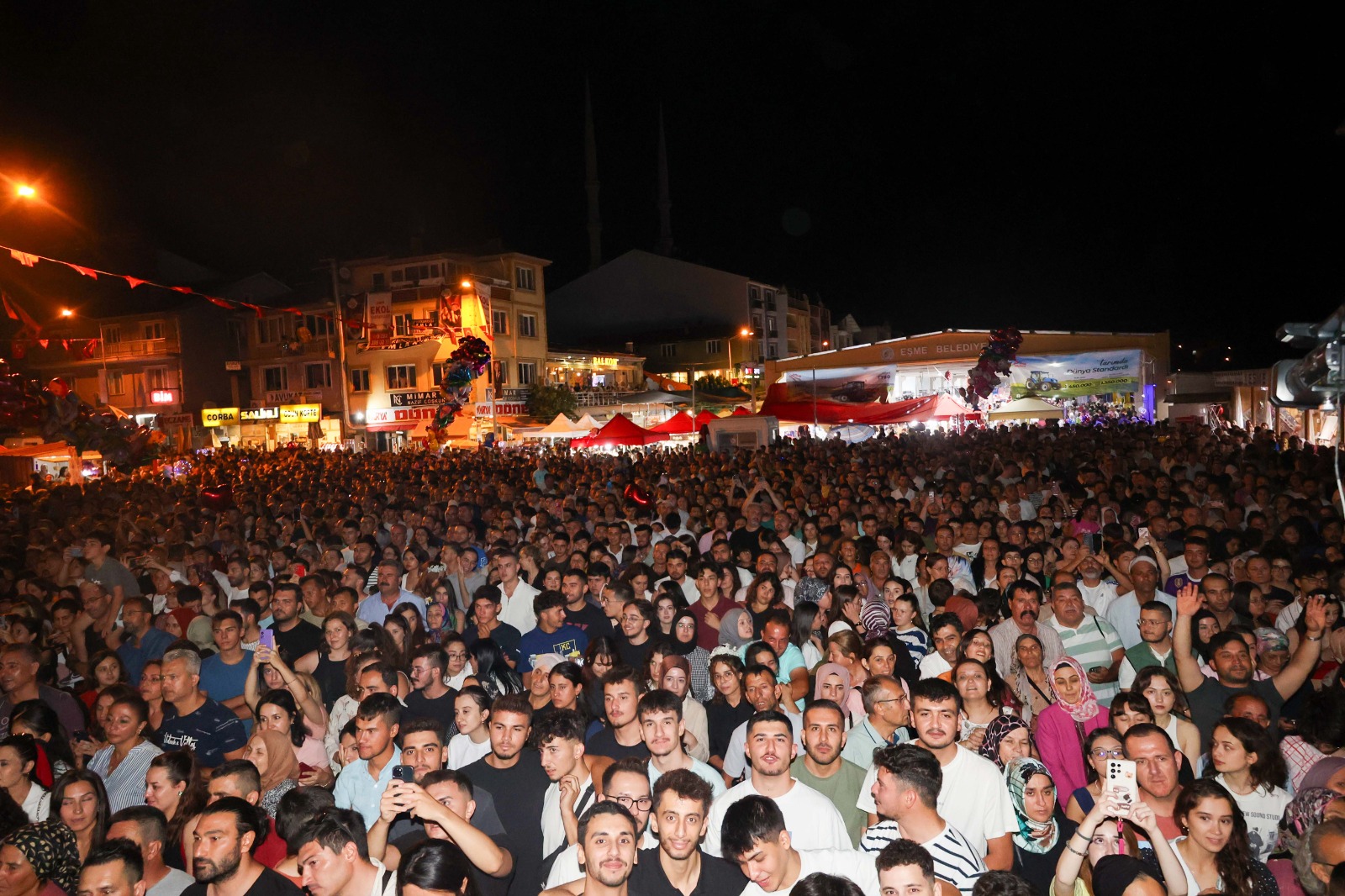 Eşme Festivali’nde Haluk Levent Coşkusu1