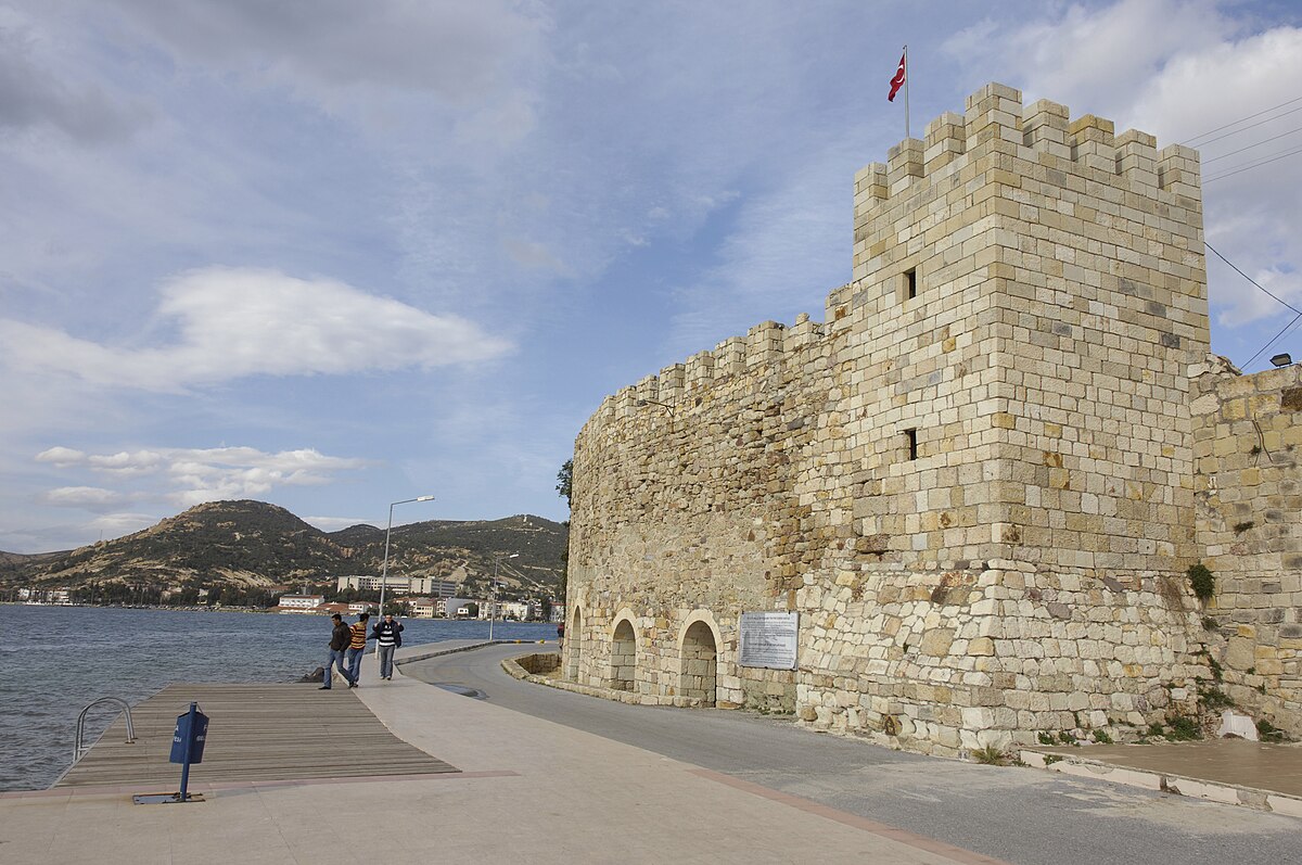 Foça (Beş Kapılar) Kalesi 2