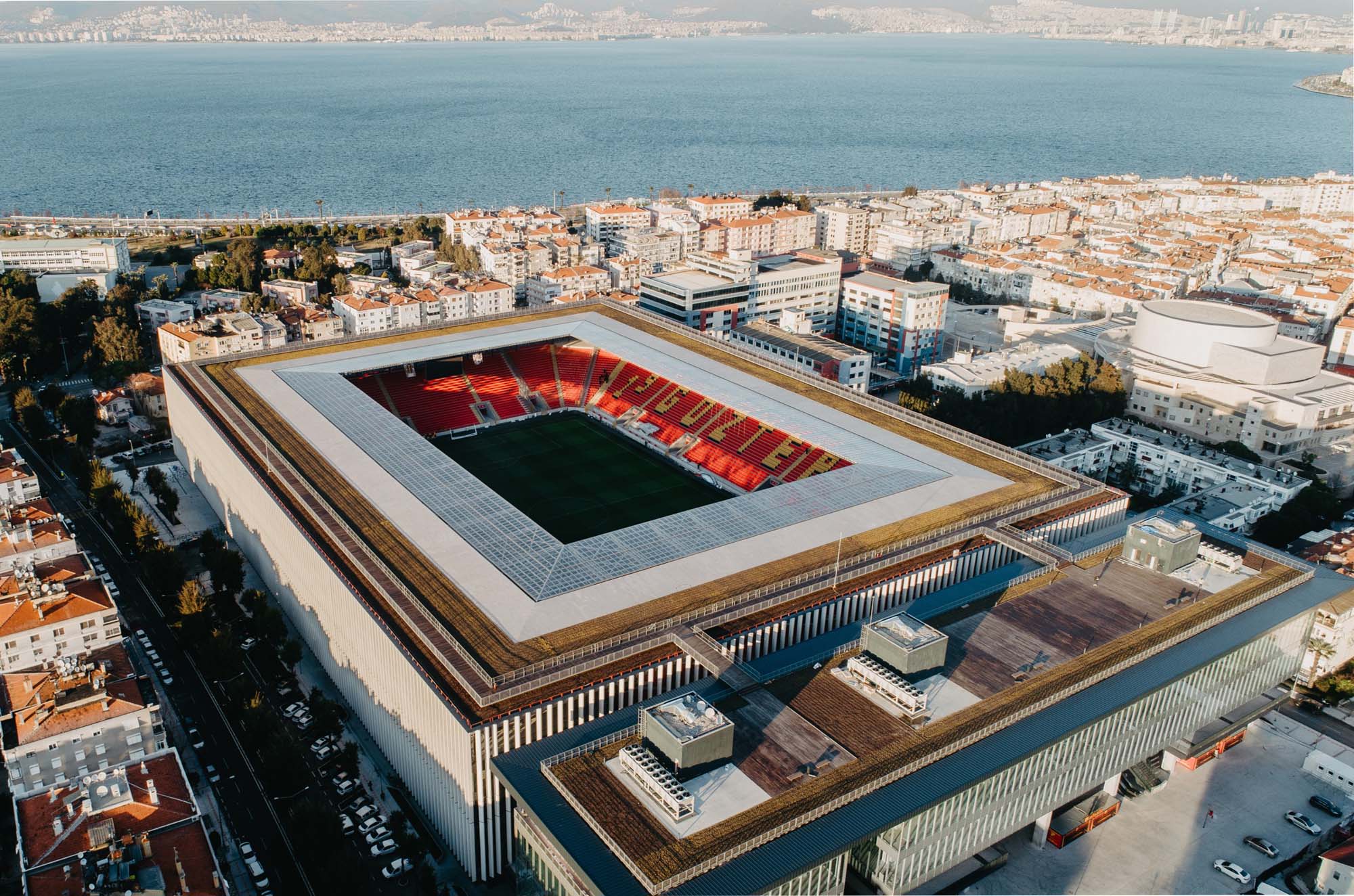 Göztepe Gürsel Aksel Stadyumu 1