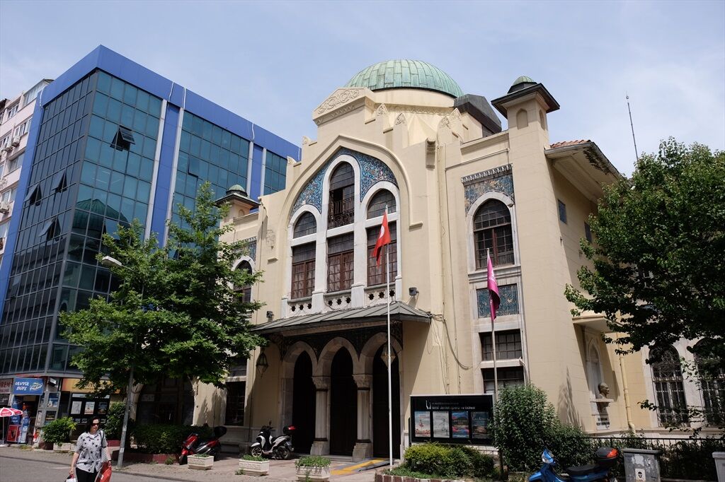 İzmir Devlet Opera Ve Balesi Elhamra Sahnesi 3
