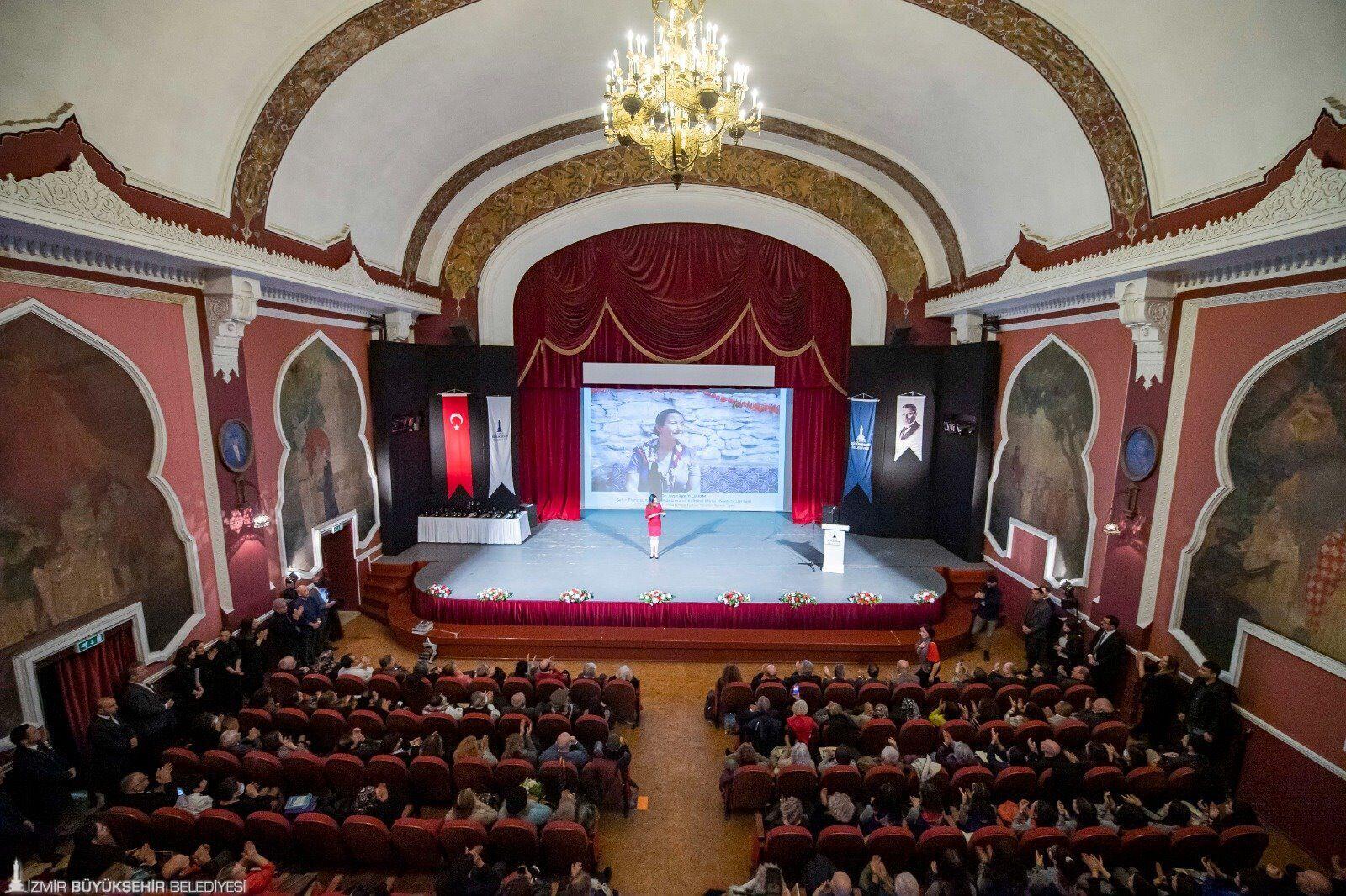 İzmir Devlet Opera Ve Balesi Elhamra Sahnesi 4