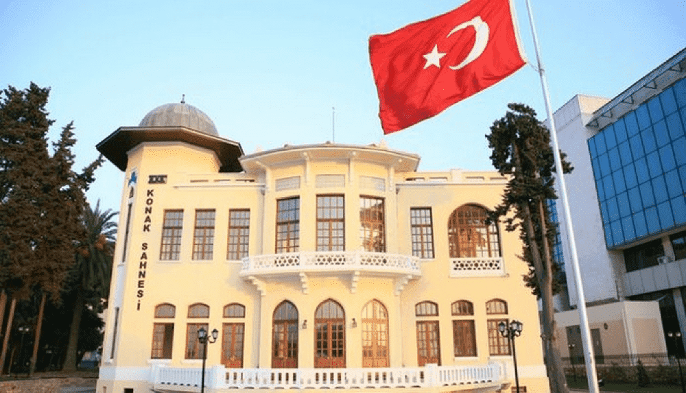 İzmir Devlet Tiyatrosu 4