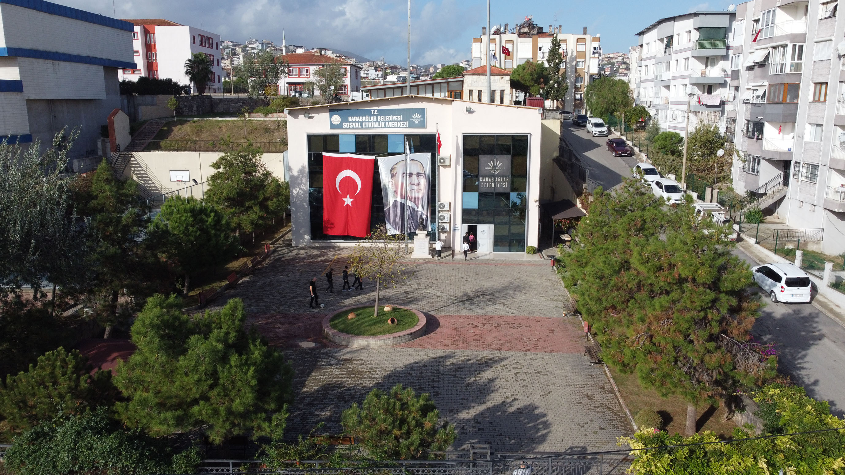 Karabağlar Belediyesi Karbem’den Yks’de Büyük Başarı