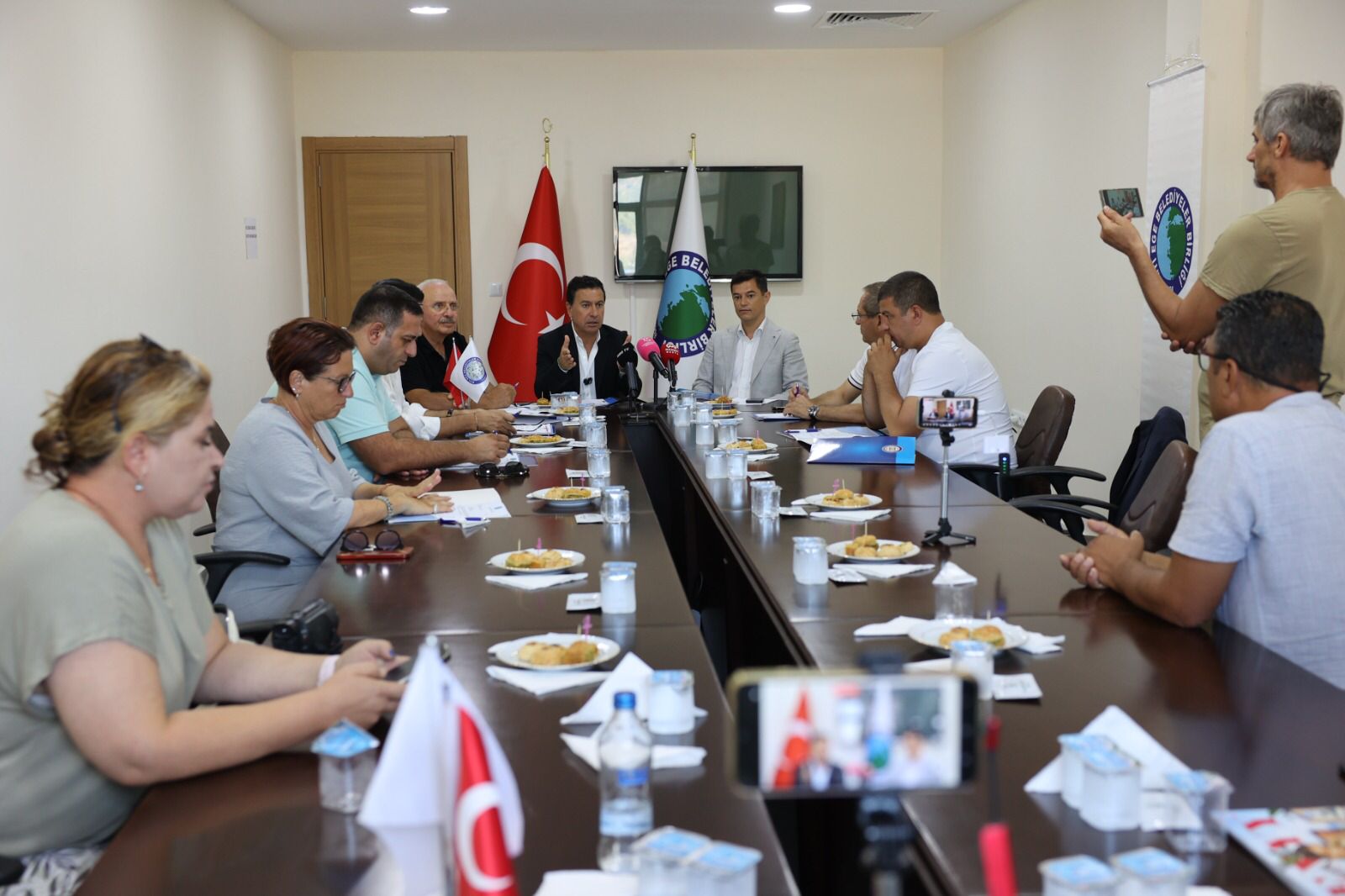 Kıyı Ege Belediyeler Birliği Encümen Toplantısı Marmaris’te Yapıldı