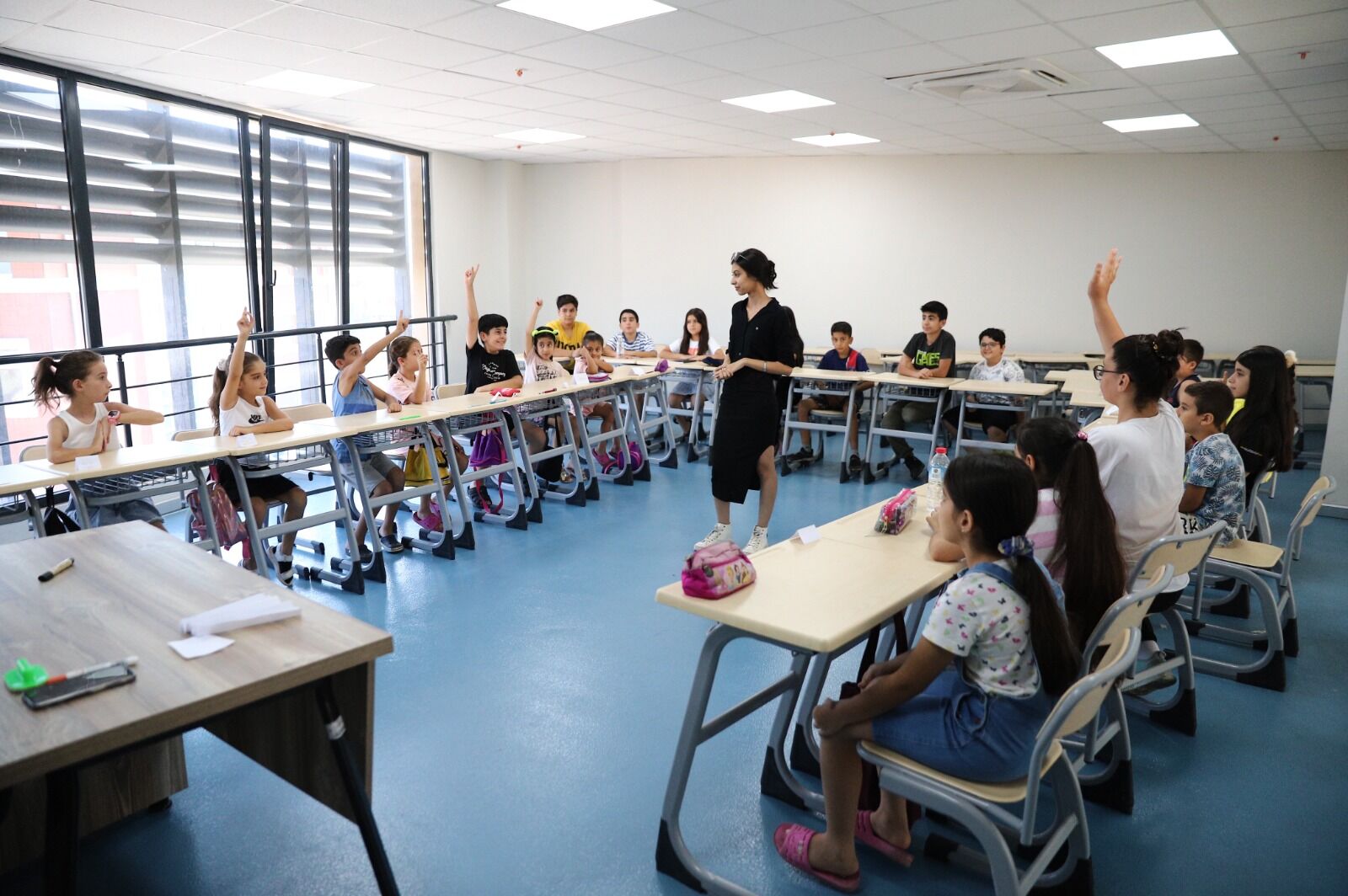 Konak'ta Ücretsiz Yaz Okullarıyla Çocuklar Eğlenirken Öğreniyor