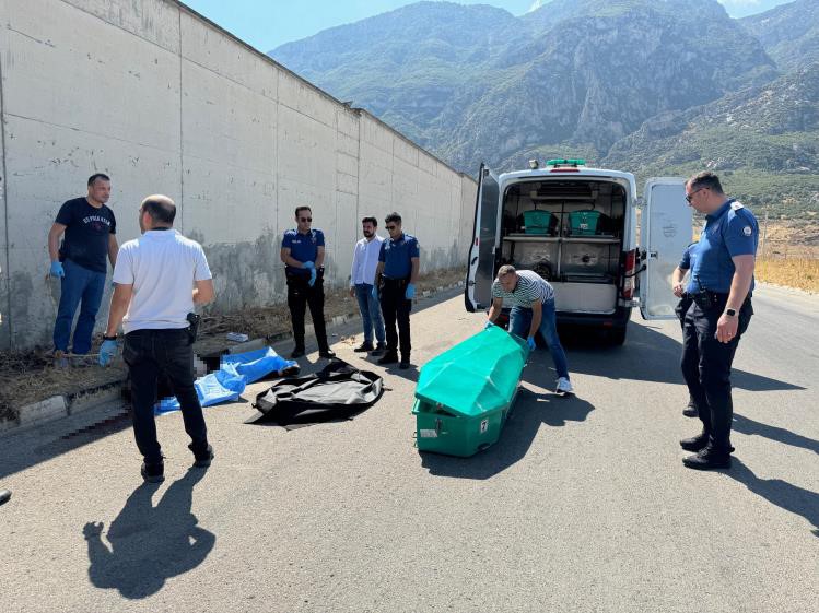 Şehzadeler'de Kan Donduran Cinayet Oğul, Babasını Vurdu0