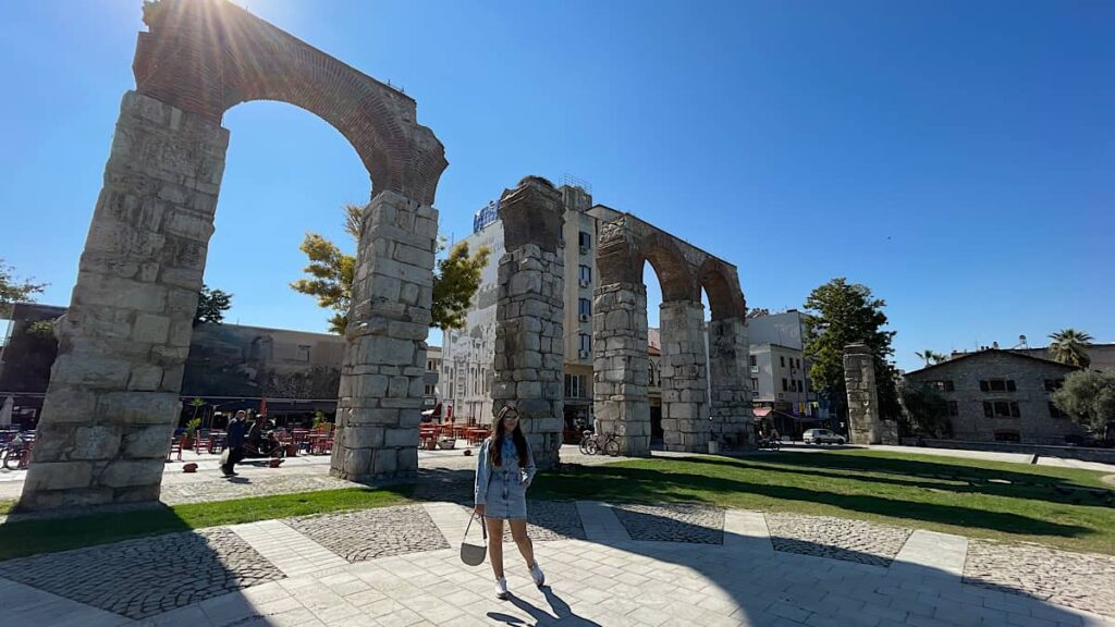 Selçuk Tarihi İstasyon Meydanı 4