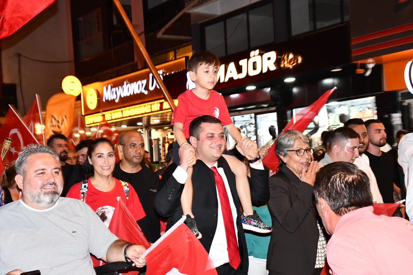 Torbalı’da 30 Ağustos'ta Binlerce Kişi Fener Alayında Buluştu!3