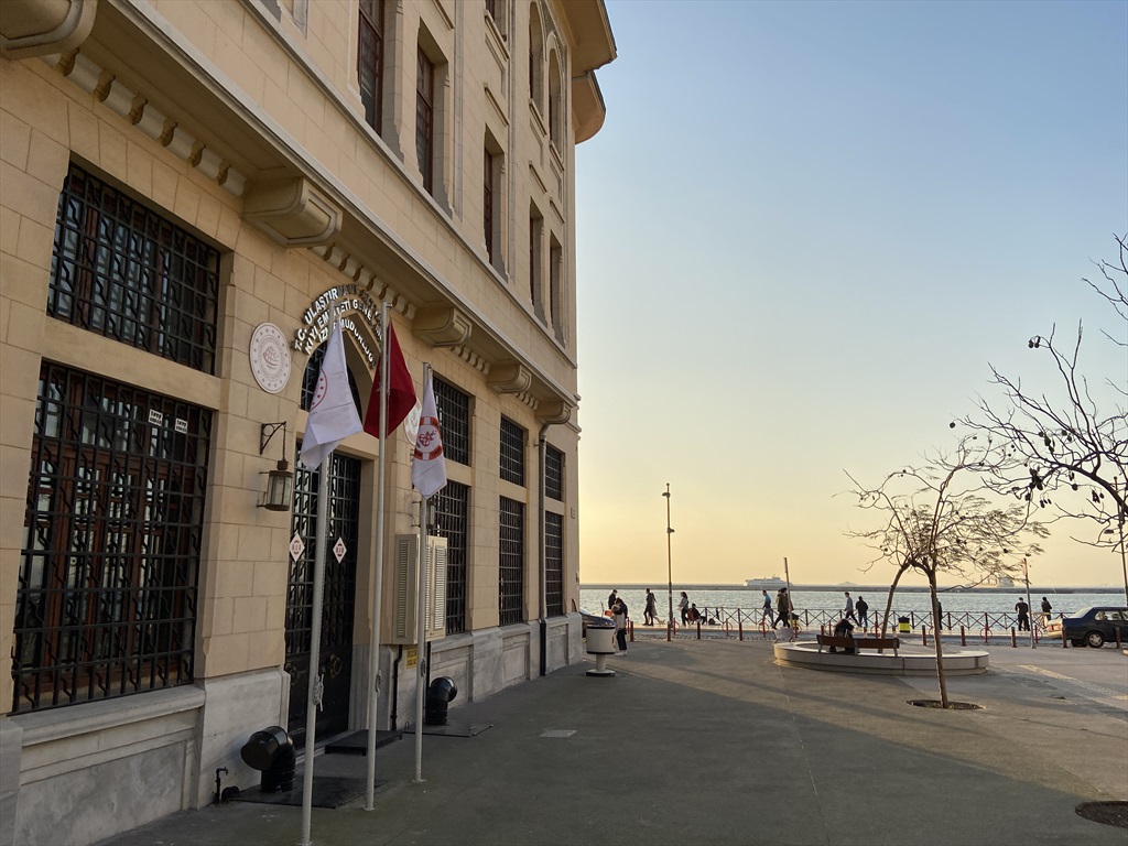 Türkiye Denizcilik İşletmeleri İzmir Şube Müdürlüğü Binası 2