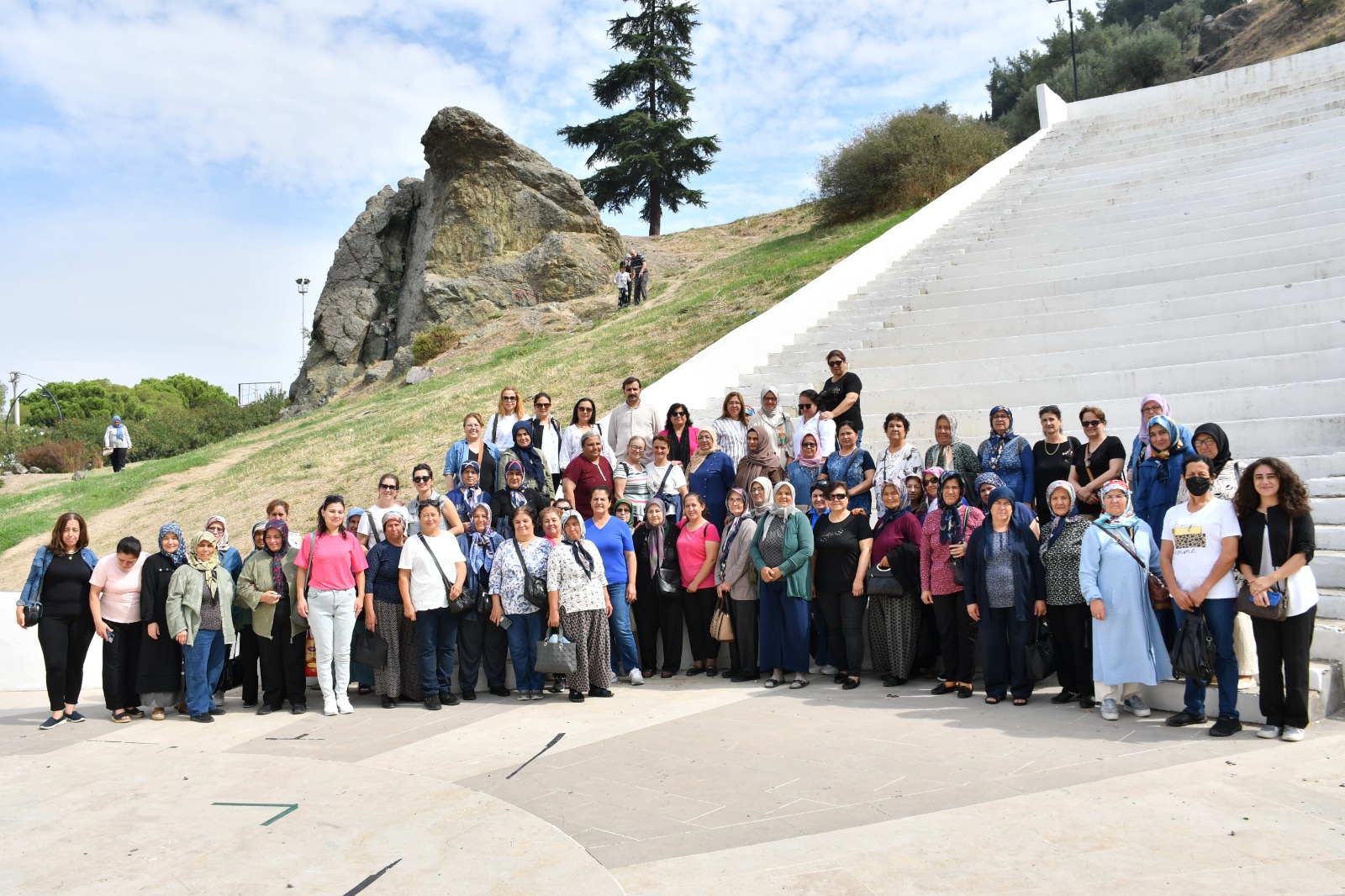 Adım Adım Manisa Projesiyle Kadınlar Manisa'nın Tarihini Keşfetti