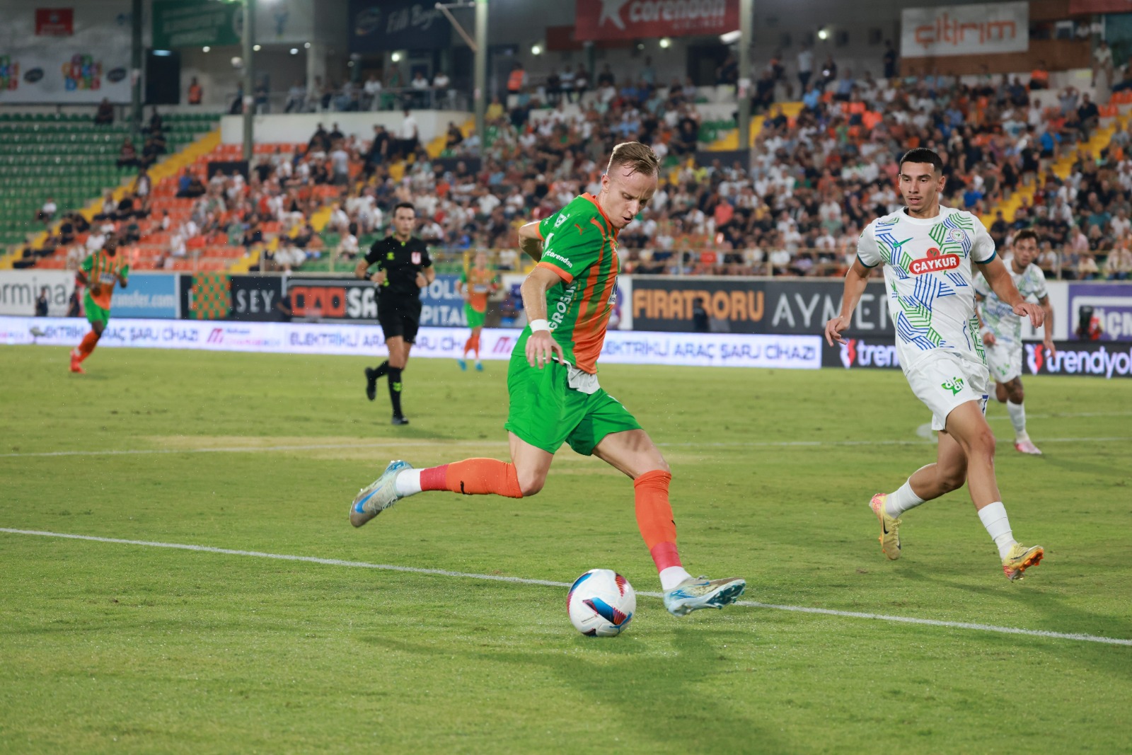 Alanyaspor, Rizespor'u Ilk Yarıda 1 Geçti! (4)