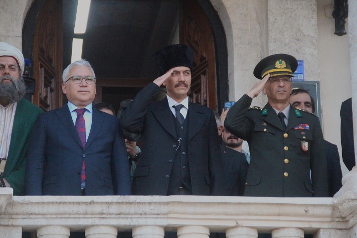 Atatürk’ün Sivas’a Gelişi Temsili Olarak Canlandırıldı!