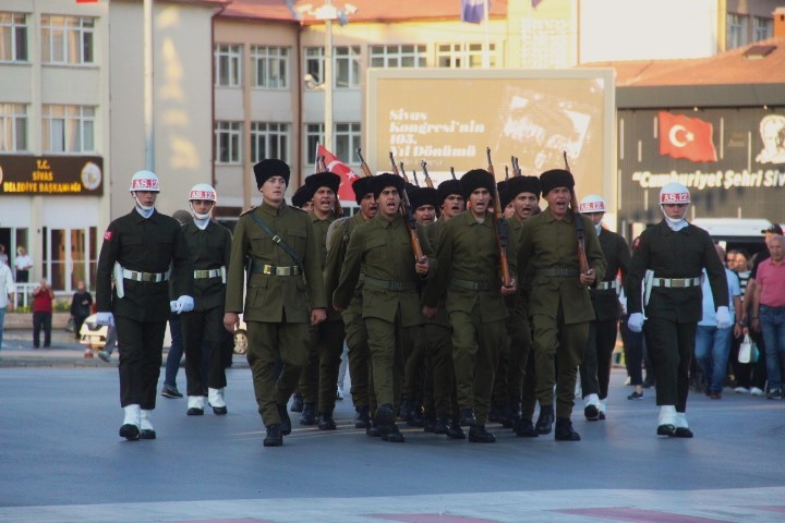 Atatürk’ün Sivas’a Gelişi Temsili Olarak Canlandırıldı!1