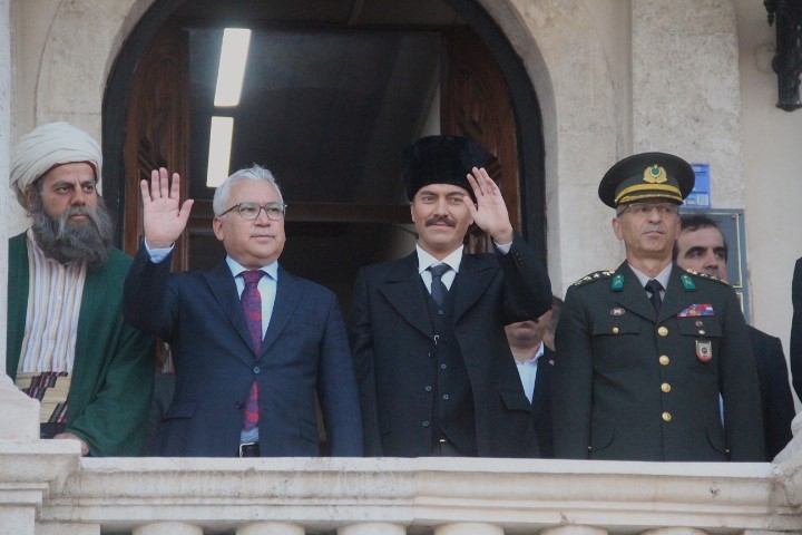 Atatürk’ün Sivas’a Gelişi Temsili Olarak Canlandırıldı!3