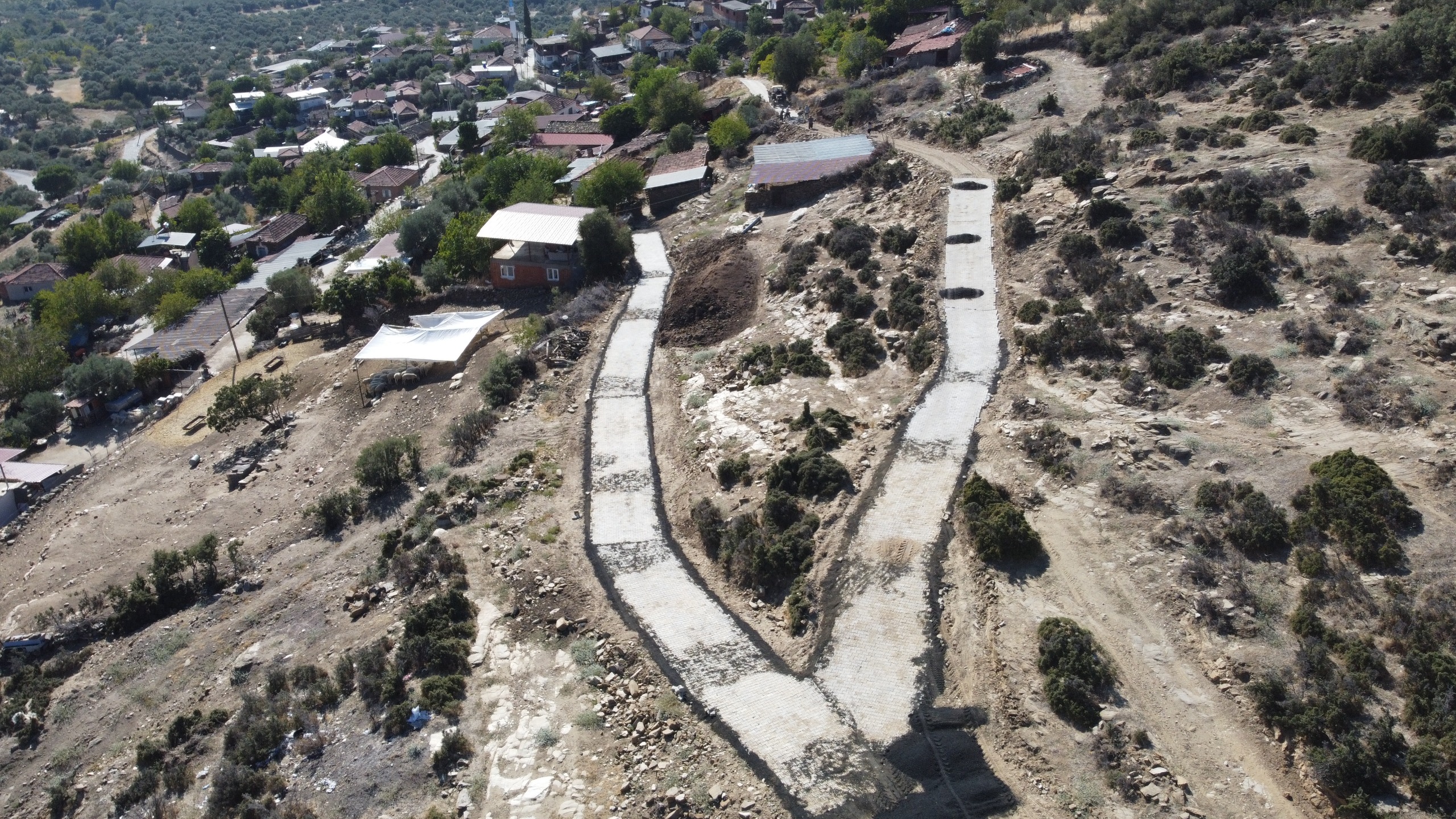 Başkan Tetik Engelli Emine’nin Yol Sorununa Duyarsız Kalmadı 4