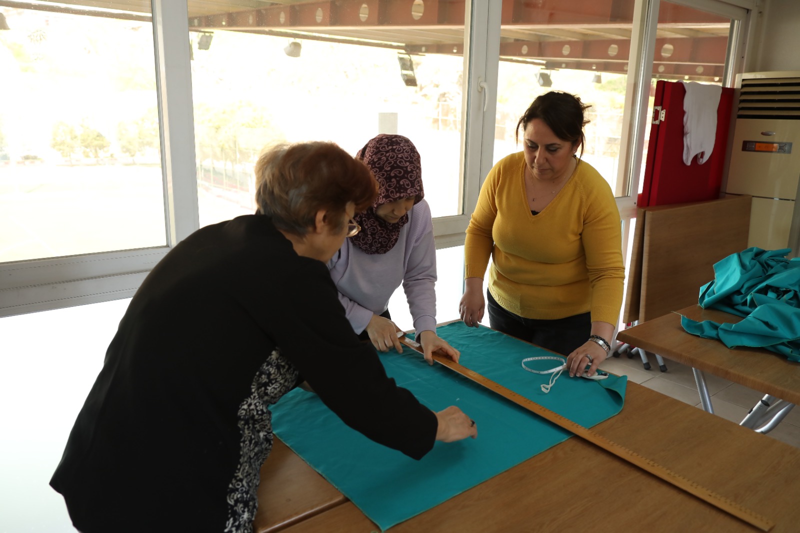 Bayraklı'da 27 Branşta Meslek Edindirme Kursu (1)