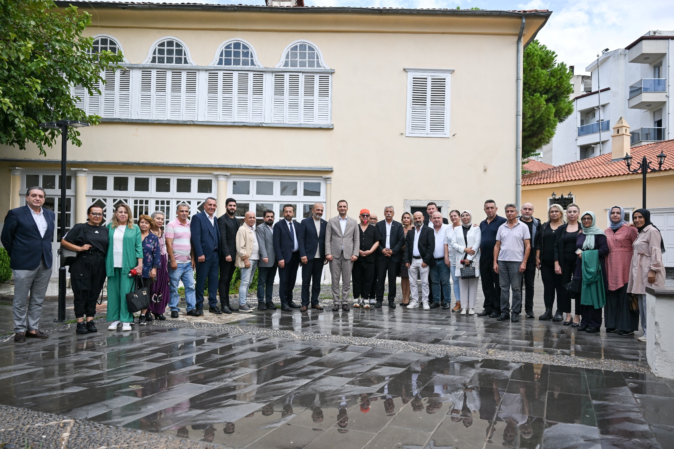 Bornova Belediyesi'nden Sivil Toplum Kuruluşları Ile Iş Birliği