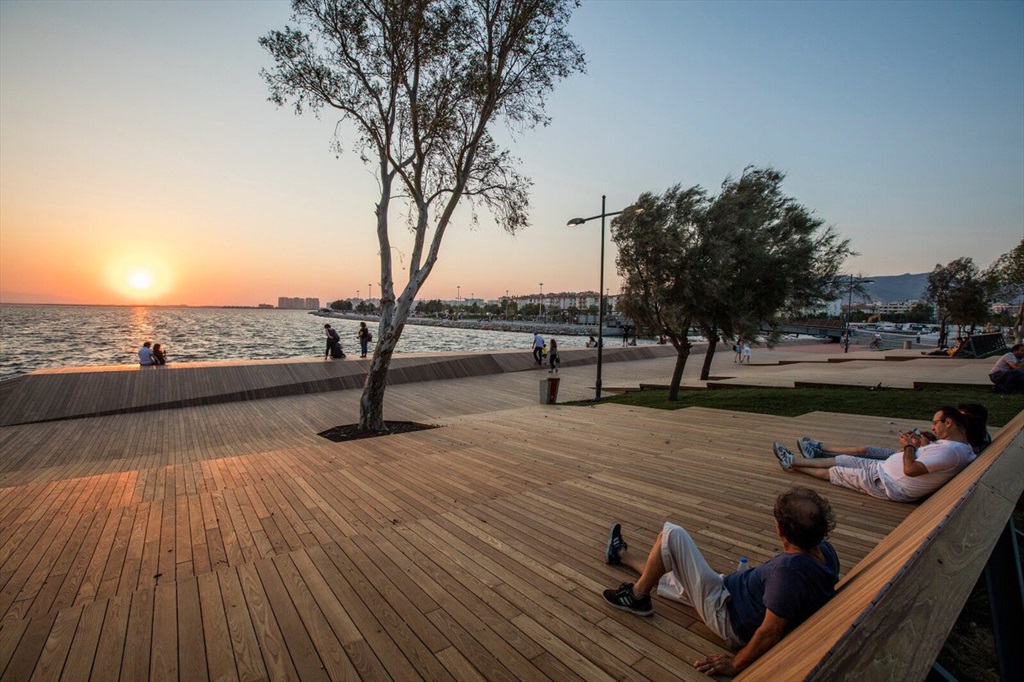 Bostanlı’da Gün Batımı