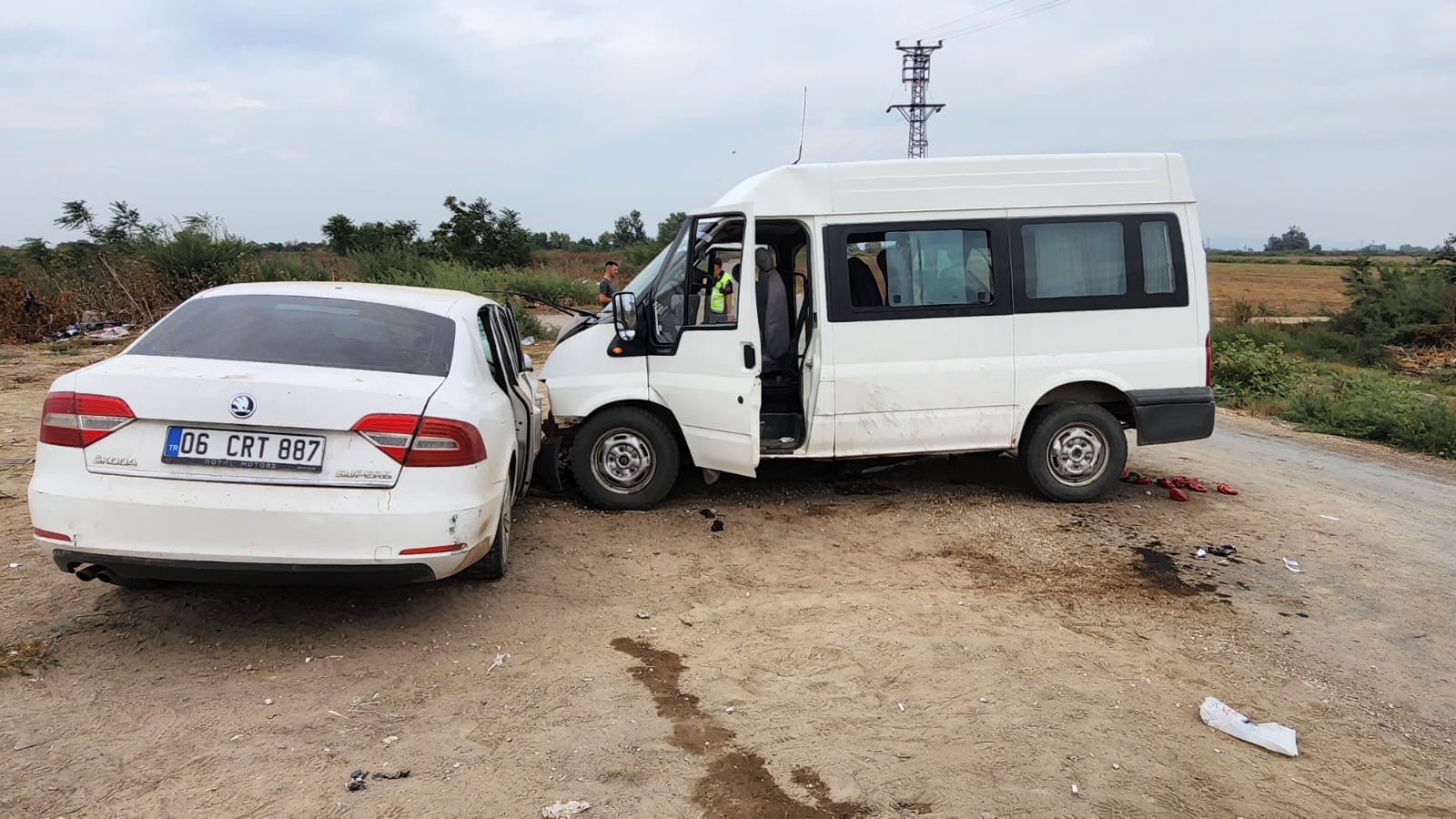 Bursa’da Trafik Kazası 8 Yaralı (2)