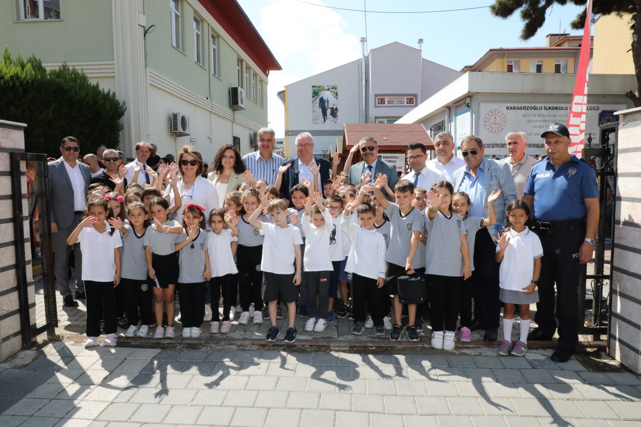 Edremit Belediyesi’nden “Öncelik Hayatın, Öncelik Yayanın” Etkinliği3