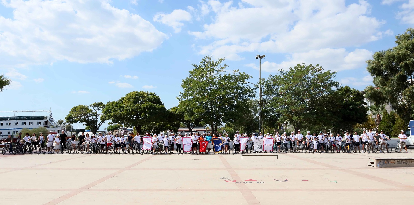 Farkındalık Için İzmir’de Pedallar Çevrildi1