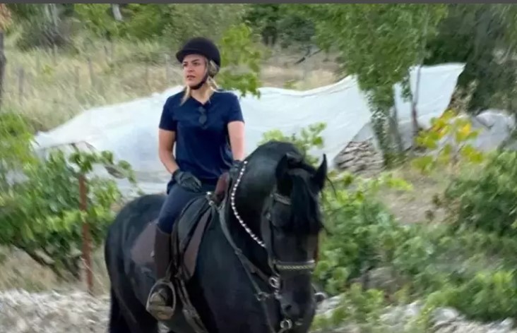 Isparta Belediye Başkanının Kızı Mürüvvet Başdeğirmen Kimdir01