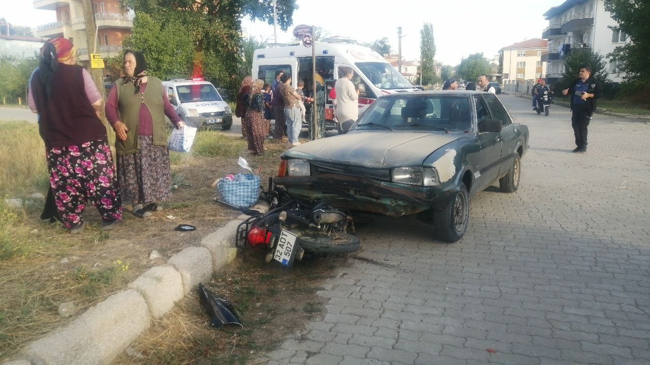 Isparta Yalvaç’ta Feci Kaza Motosiklet Sürücüsü Ağır Yaralandı (5)