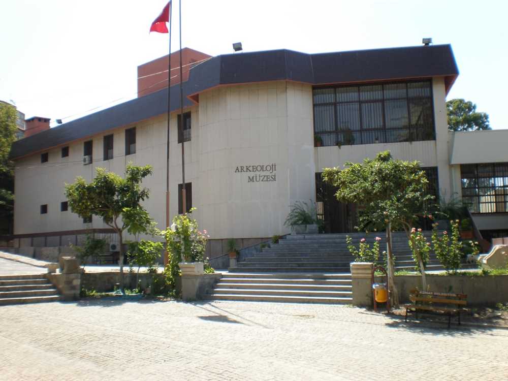 İzmir Arkeoloji Müzesi