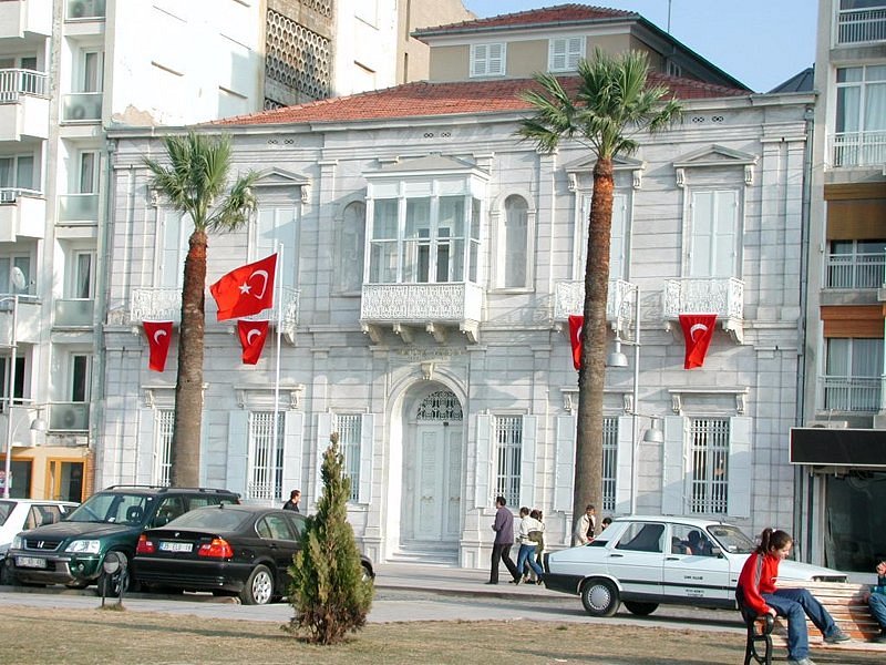 İzmir Atatürk Evi Müzesi