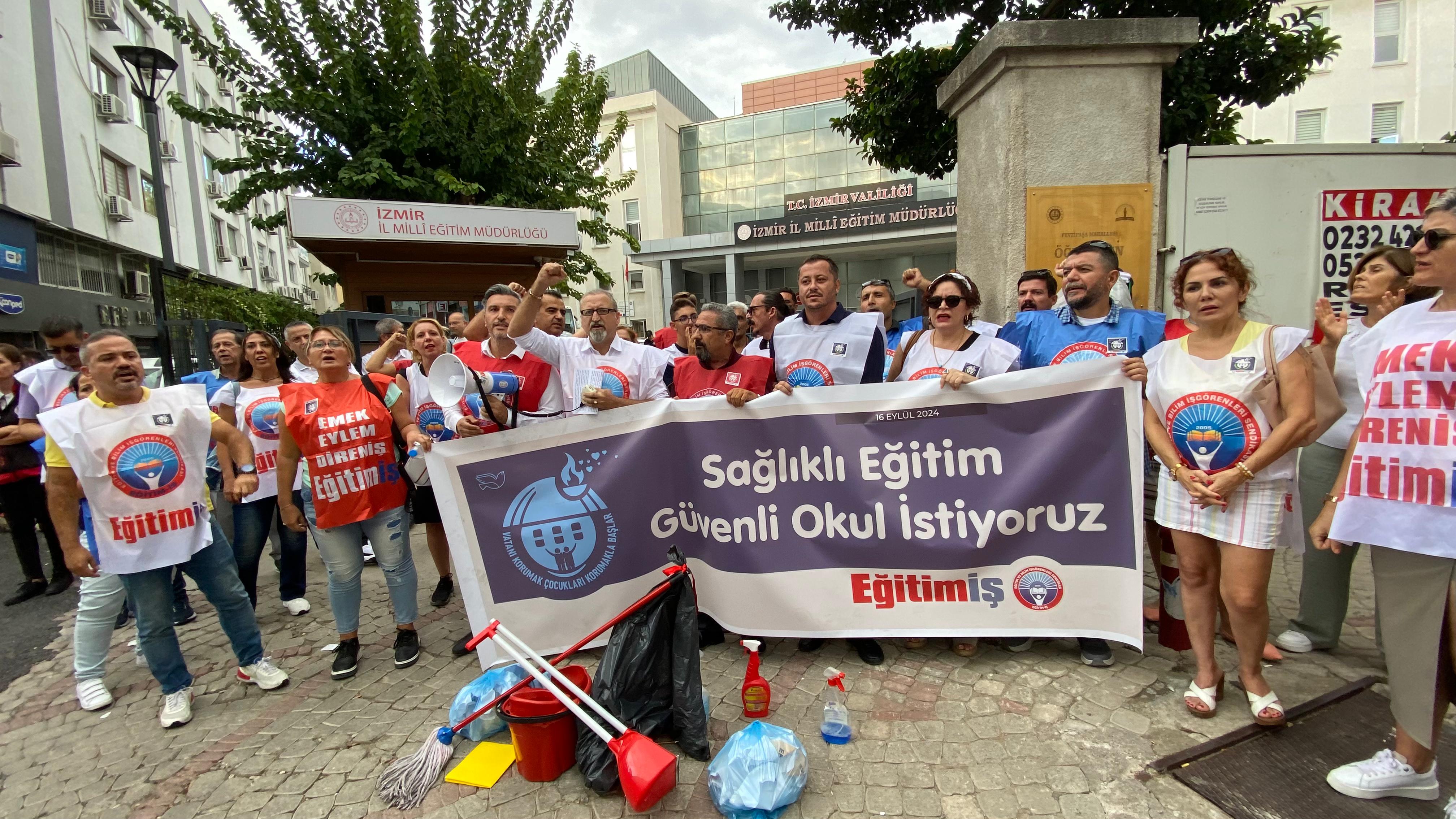 İzmir Öğretmenlerin Oturma Eylemi (2)