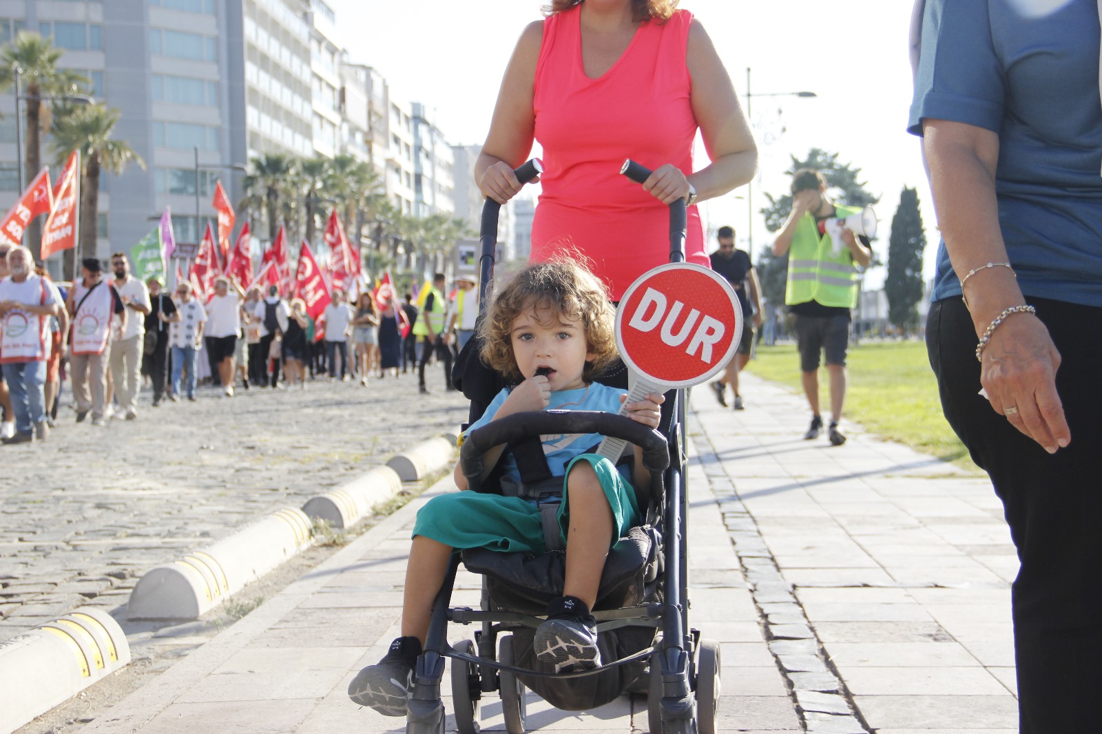 İzmir Yaşam Hakkı Savunucuları, Can Dostları Için Tek Yumruk Oldu (7)