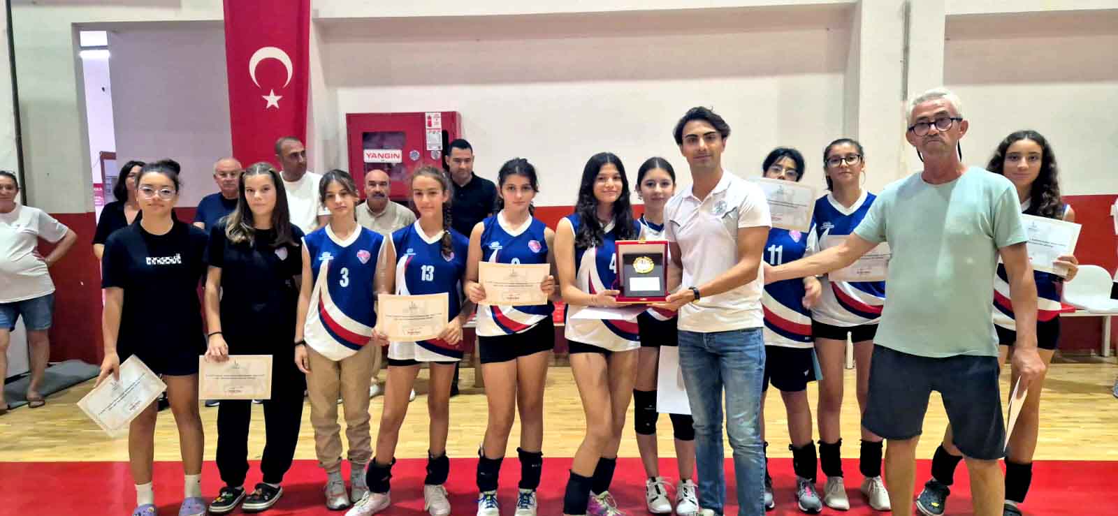 İzmir’in Kurtuluşunda Bayraklı'nın Voleybol Zaferi (1)-1