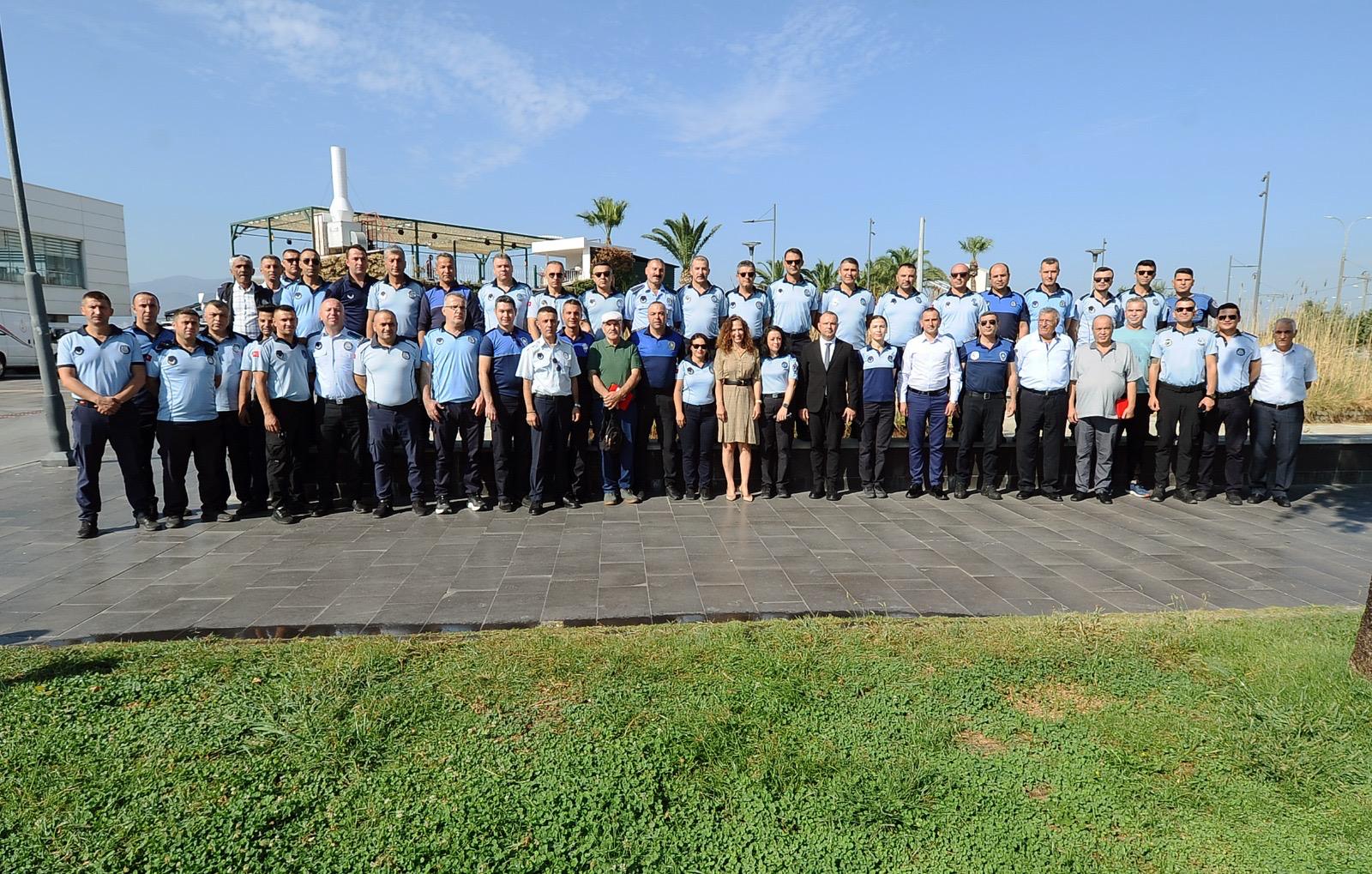 Karşıyaka Belediye Başkanı Ünsal’dan Zabıtalara Özel Kutlama1