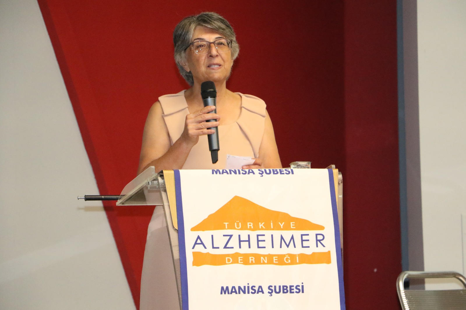 Manisa Büyükşehir’den Alzheimer Günü Için Etkinlik (5)