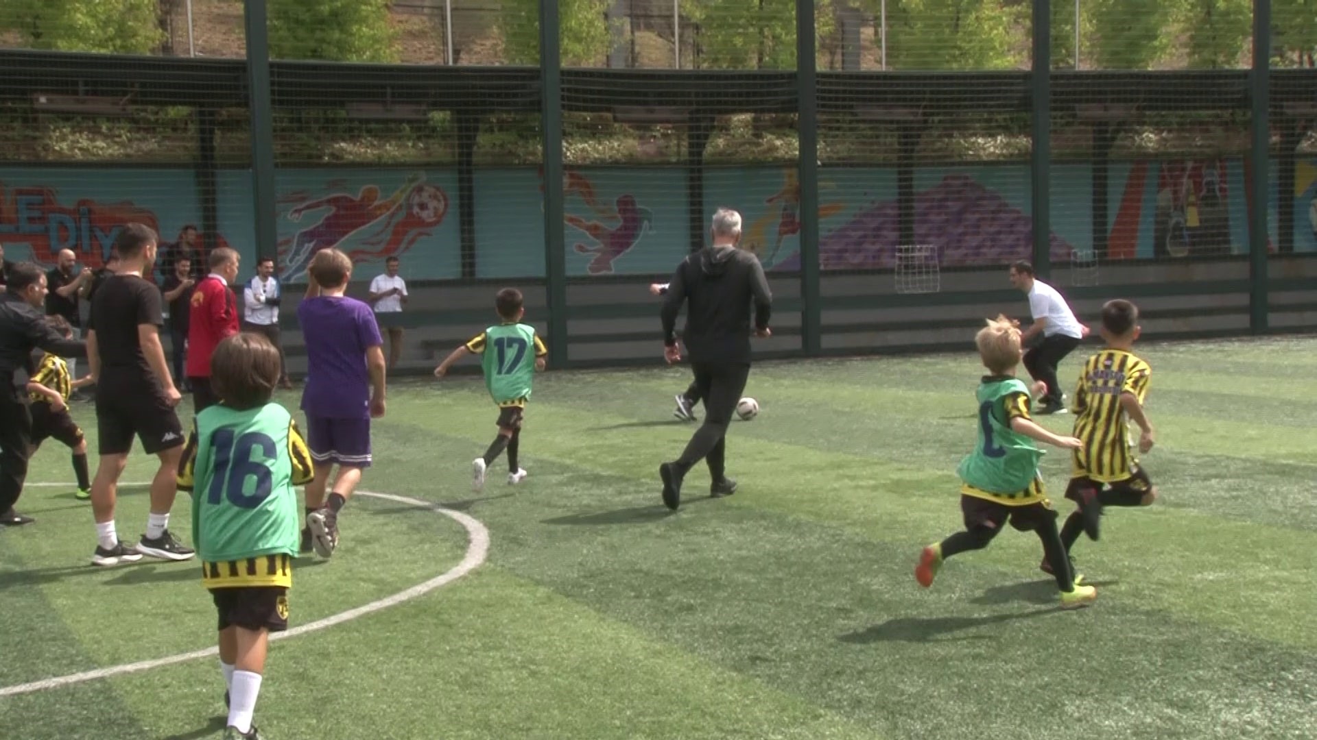 Sağlık Bakanı Kemal Memişoğlu'ndan Sağlık Için Spor Mesajı!1