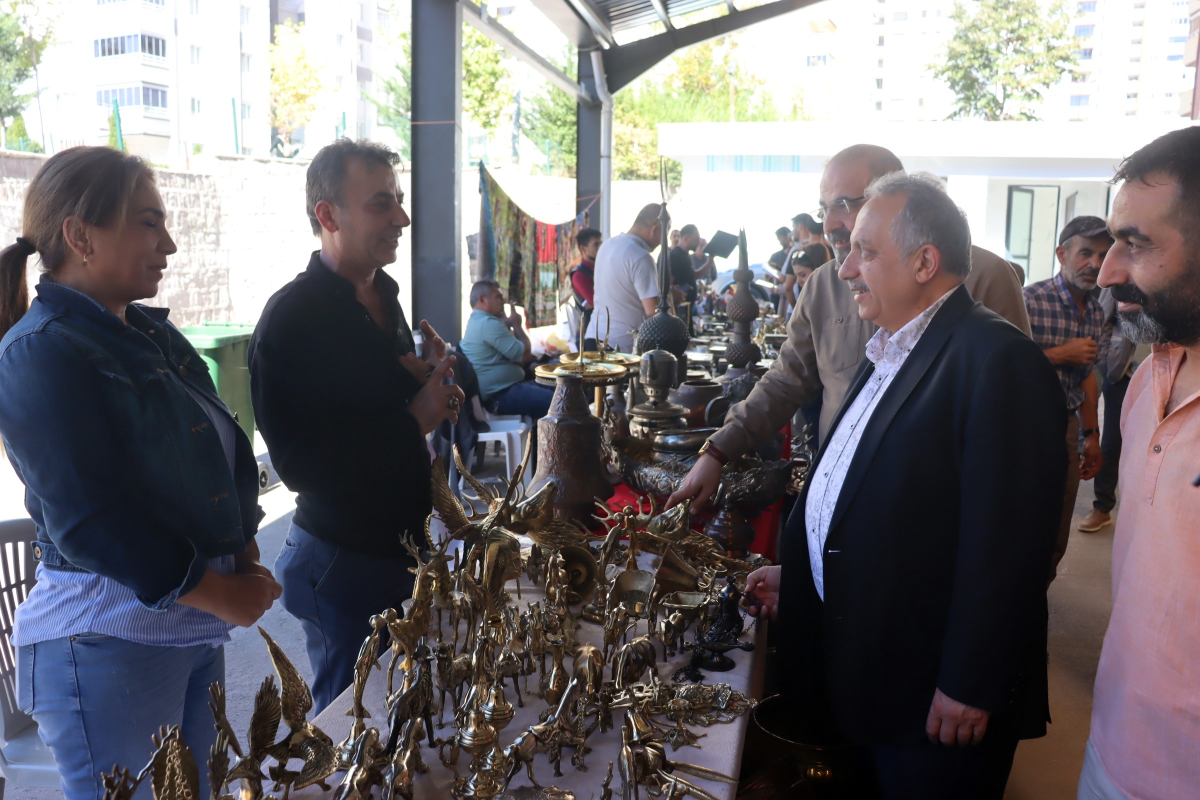 Talas Belediyesi'nin Düzenlediği Türkiye'nin En Büyük Antika Fuarı Yoğun Ilgi Gördü (4)