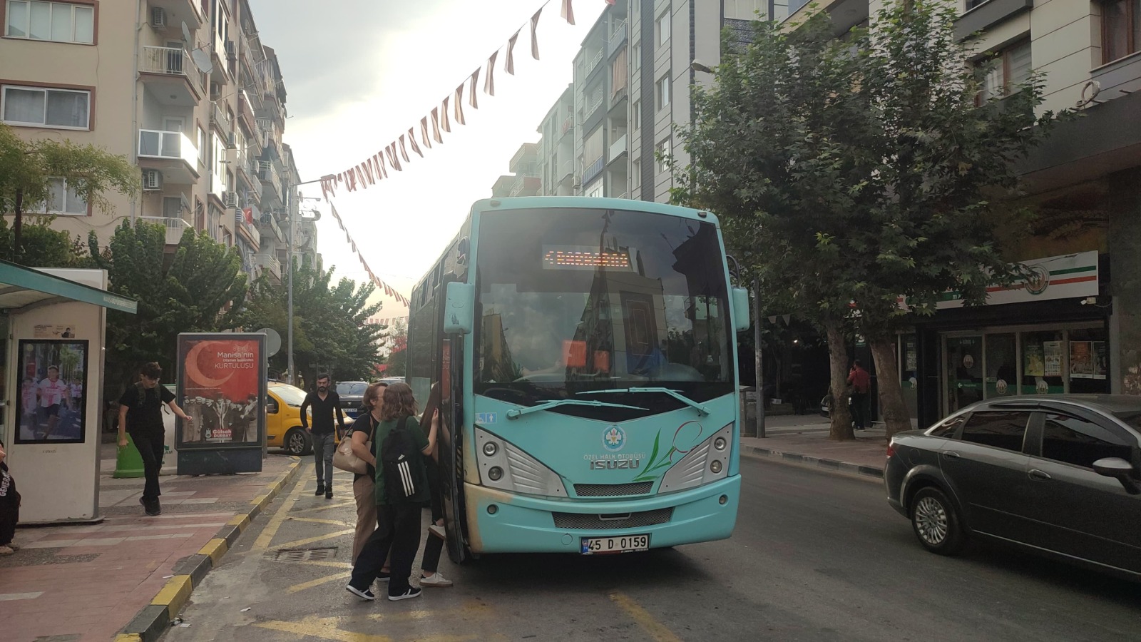 Trafik Yoğunluğu Denetlendi Ek Seferler Düzenlendi (3)